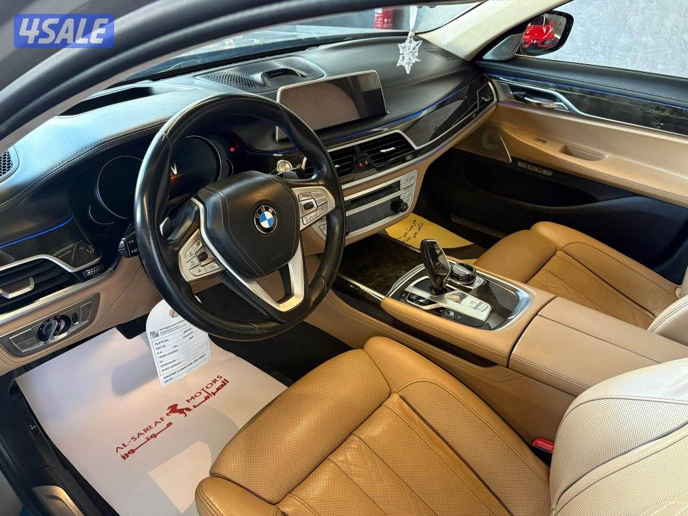 BMW 750 Li1