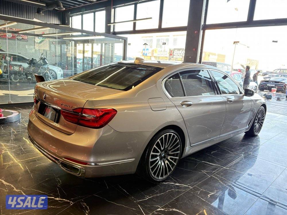 BMW 750 Li8