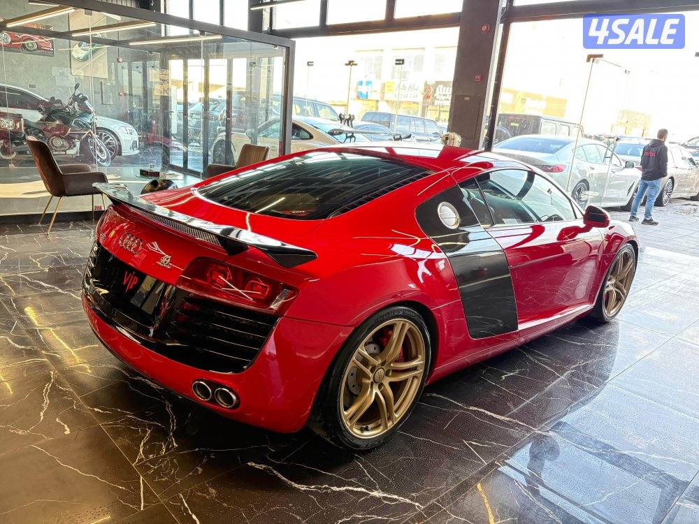 اودي R8 V87