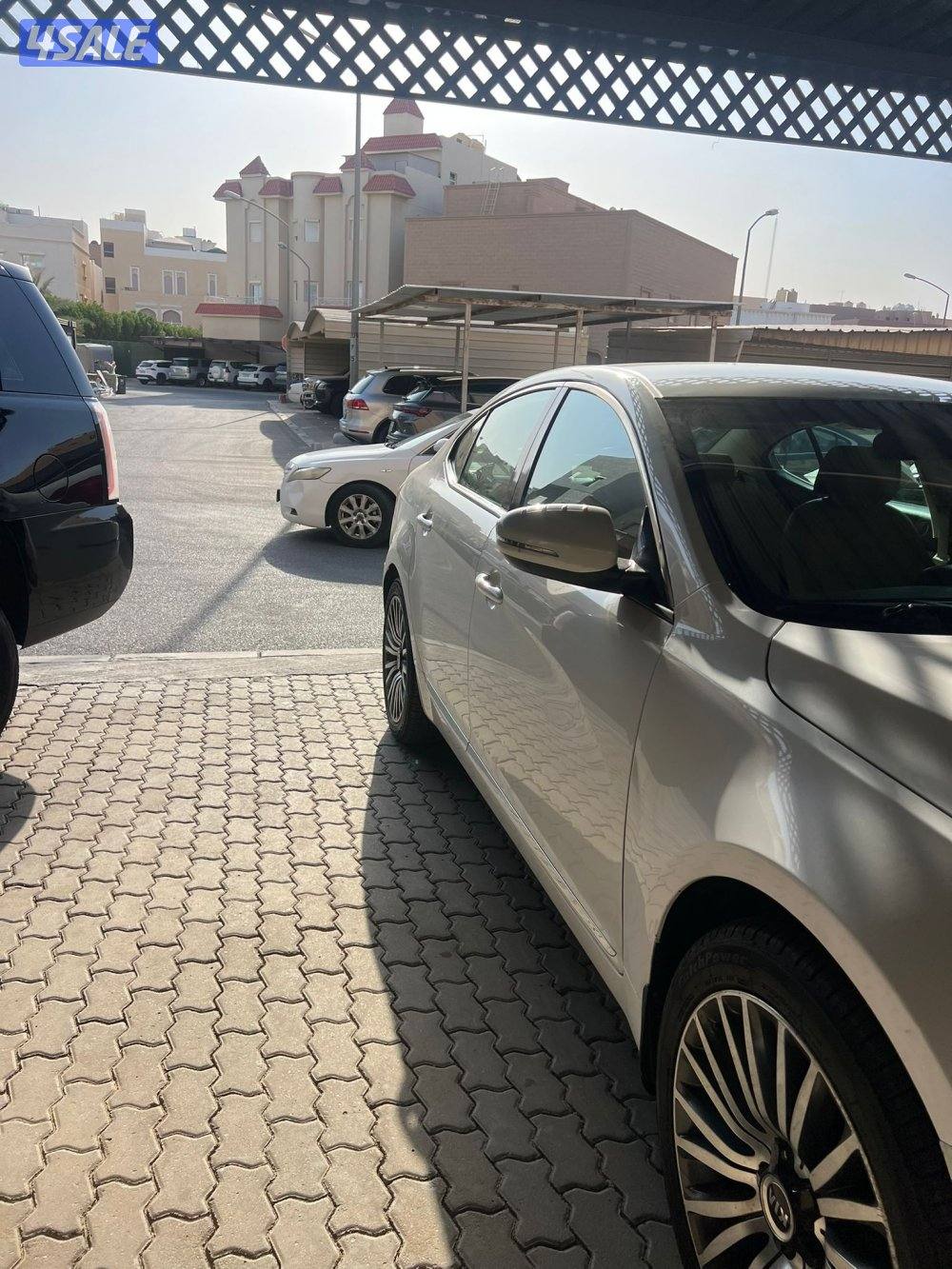 للبيع كيا كادينزا ٢٠١٥ ماشي ٢١١ صبغ الوكاله عدا قطعتين5