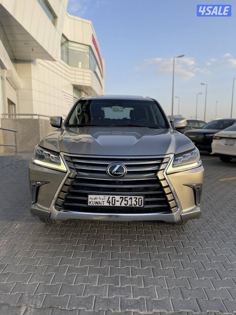 لكزس LX570 وارد الساير صبغ الوكاله شرط الفحص7