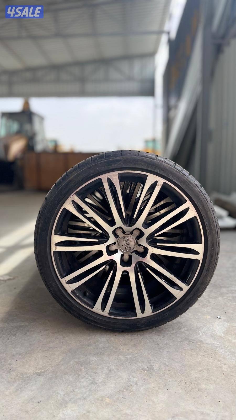 رنج اودي حجم 20 عدد اربعة بحالة جيدة _ البيع لأعلى سعر 265/35ZR203