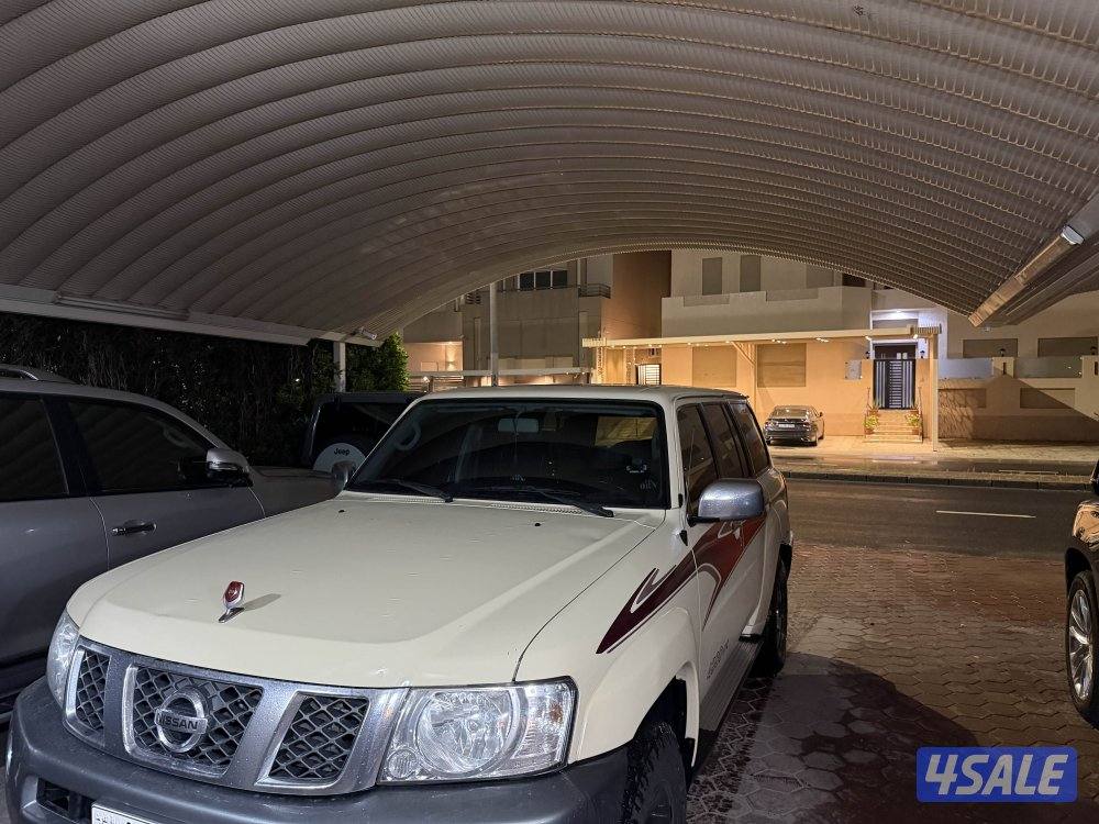 نيسان فتك 2017 ماشي 160 الف صبغ الوكاله2