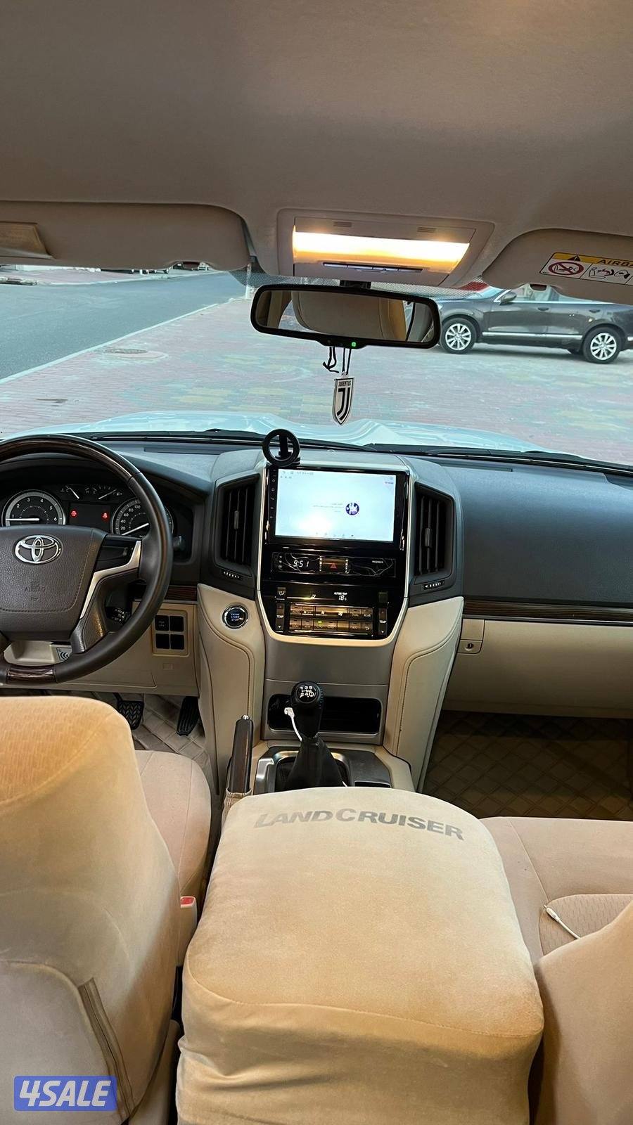 لاند كروز جير عادي سبير علاق 2019 الخليج بحاله الوكاله عداد 126 الف8