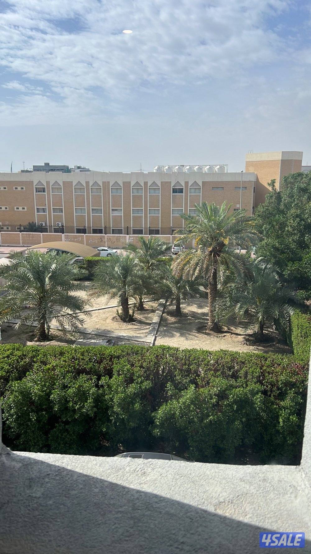 للايجار شقة بالدور الثاني مصعد0