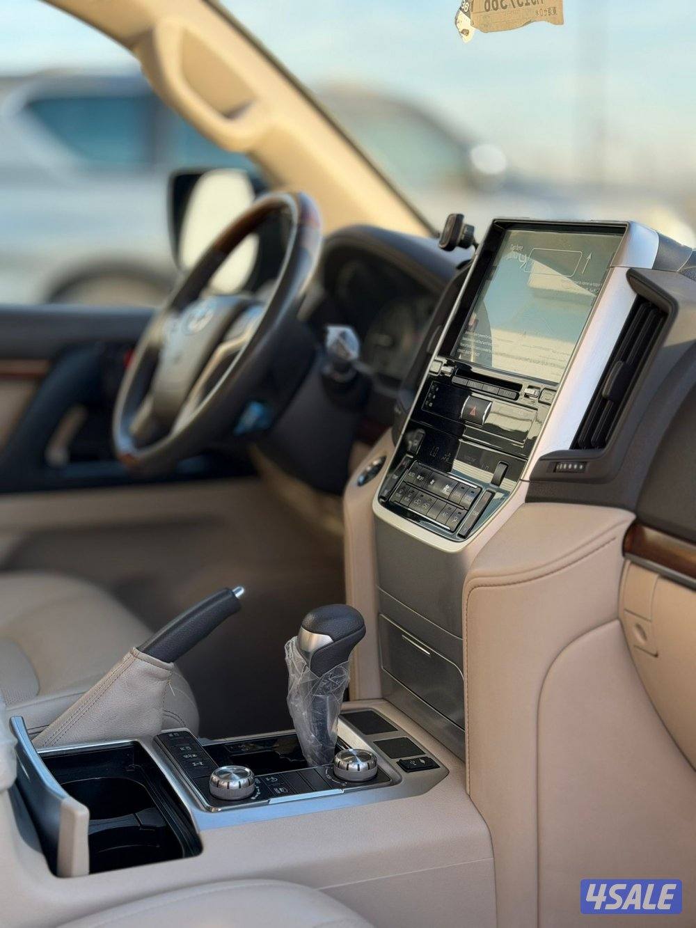 للبيع لاند كروزر GXRموديل 2018 صبغ الوكاله7