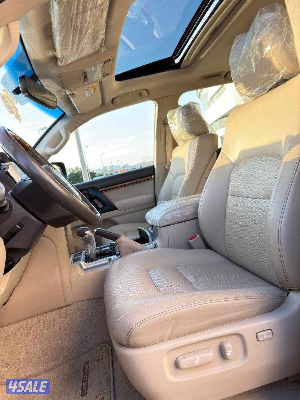 للبيع لاند كروزر GXRموديل 2018 صبغ الوكاله8