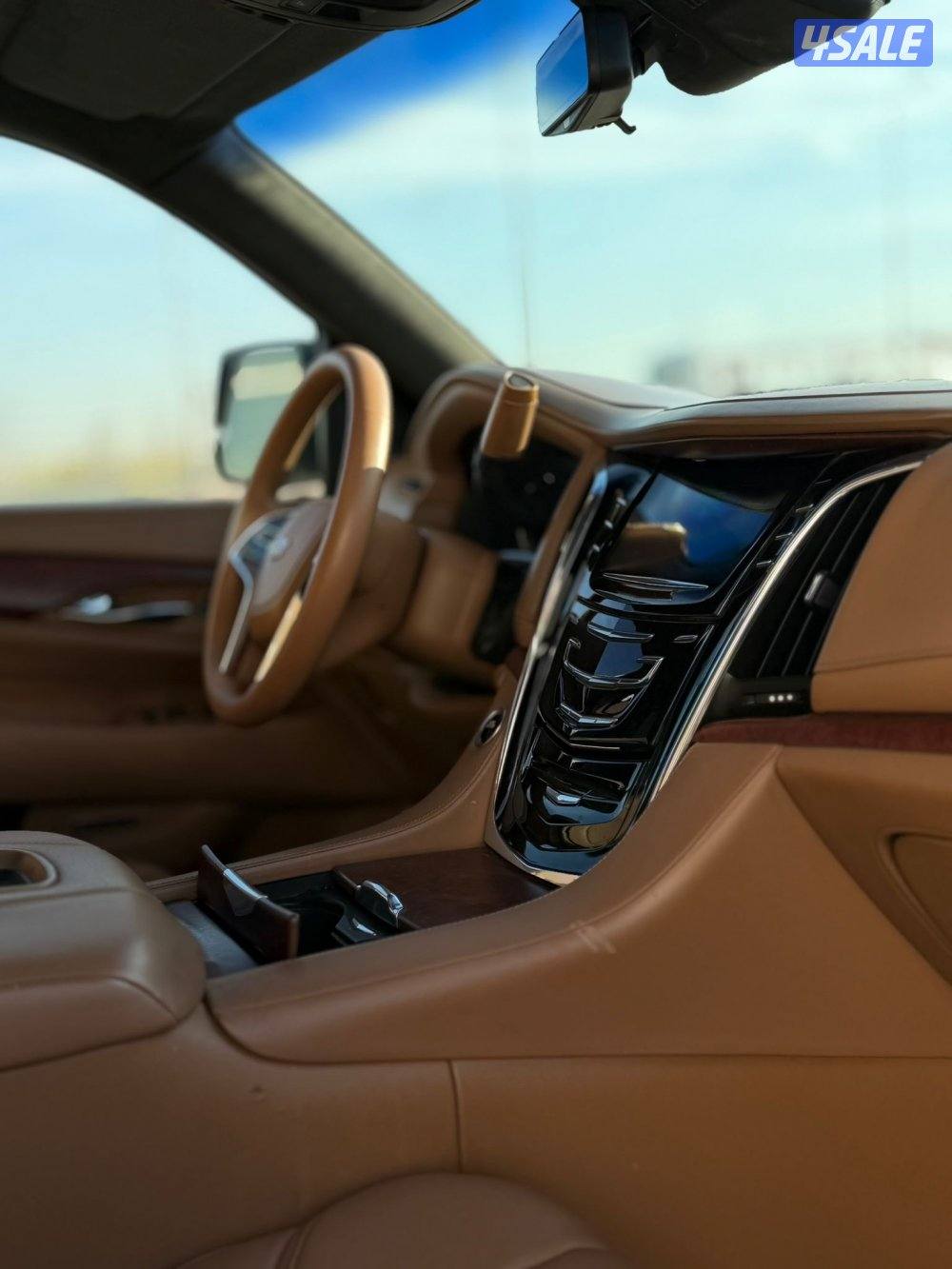 اسكاليد بلاتنيوم موديل 2017 صبغ الوكاله وارد قطر7