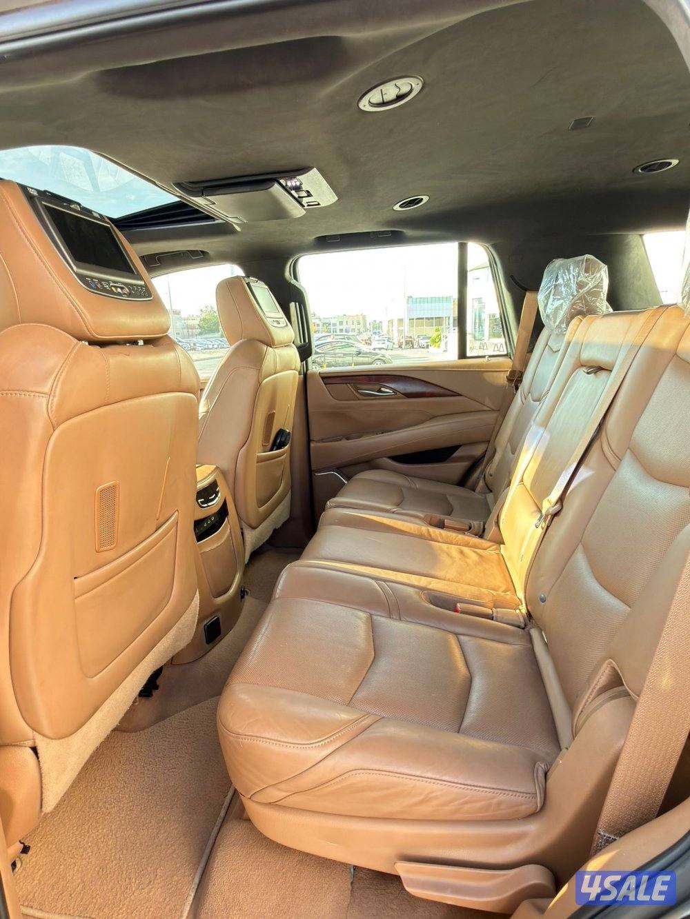 اسكاليد بلاتنيوم موديل 2017 صبغ الوكاله وارد قطر9