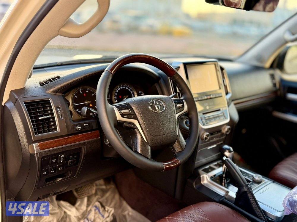 للبيع لاند كروزر VX-s موديل 2018  صبغ الوكاله8