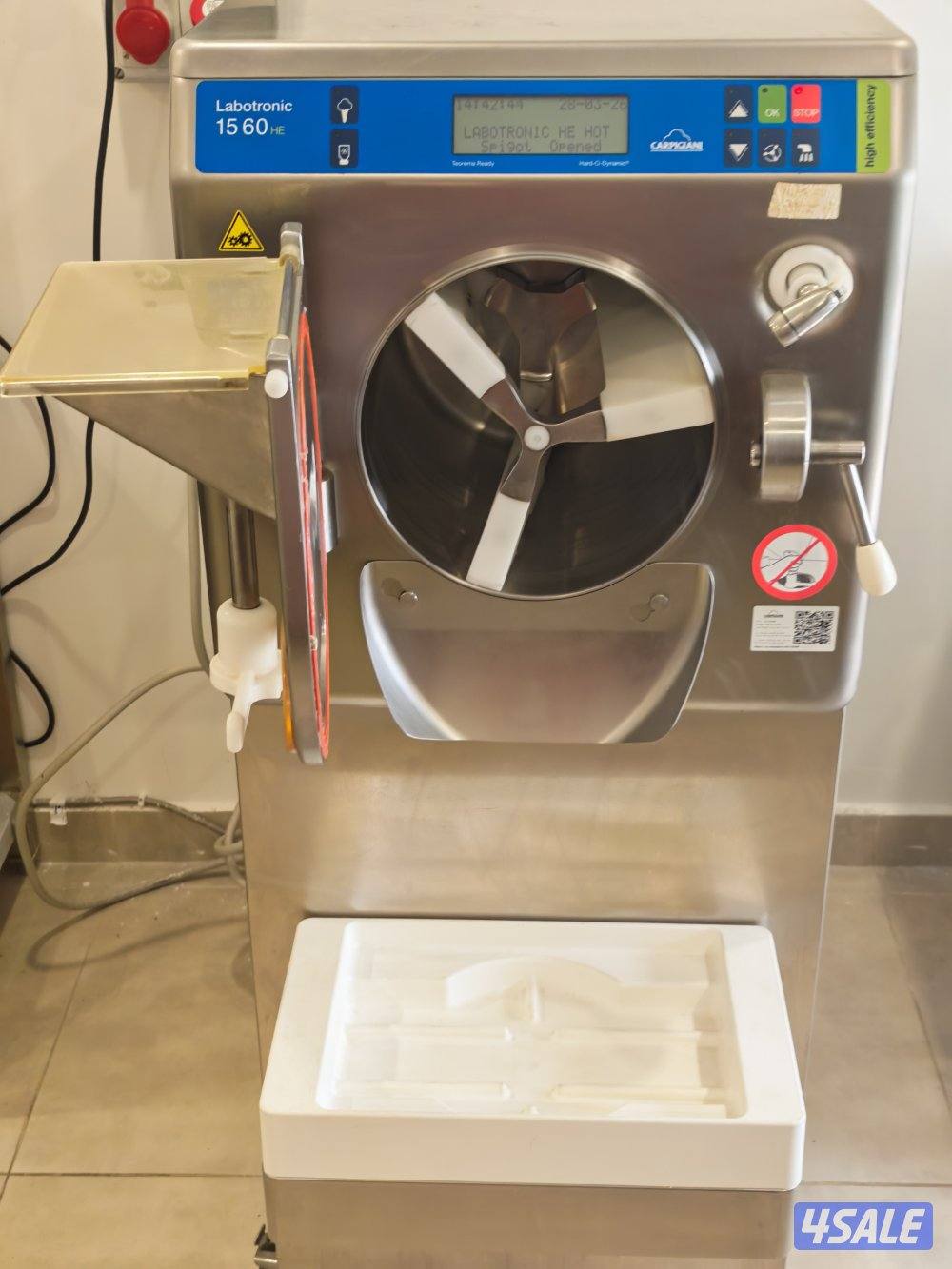 مكينة جبلاتو ايس كريم (كاربيجاني) إيطالية1