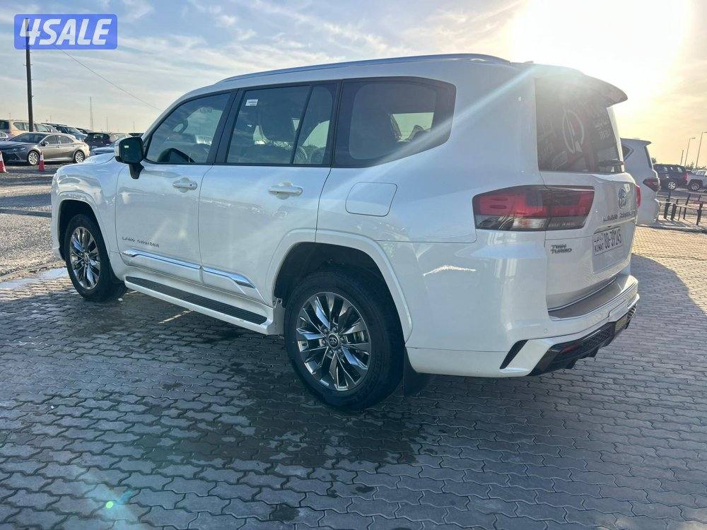 تويوتا لاند كروزر GX.R AEROs twin turbo.V6 موديل 2024 ماشى 27.000 k.m3