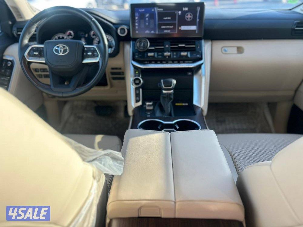 تويوتا لاند كروزر GX.R AEROs twin turbo.V6 موديل 2024 ماشى 27.000 k.m7