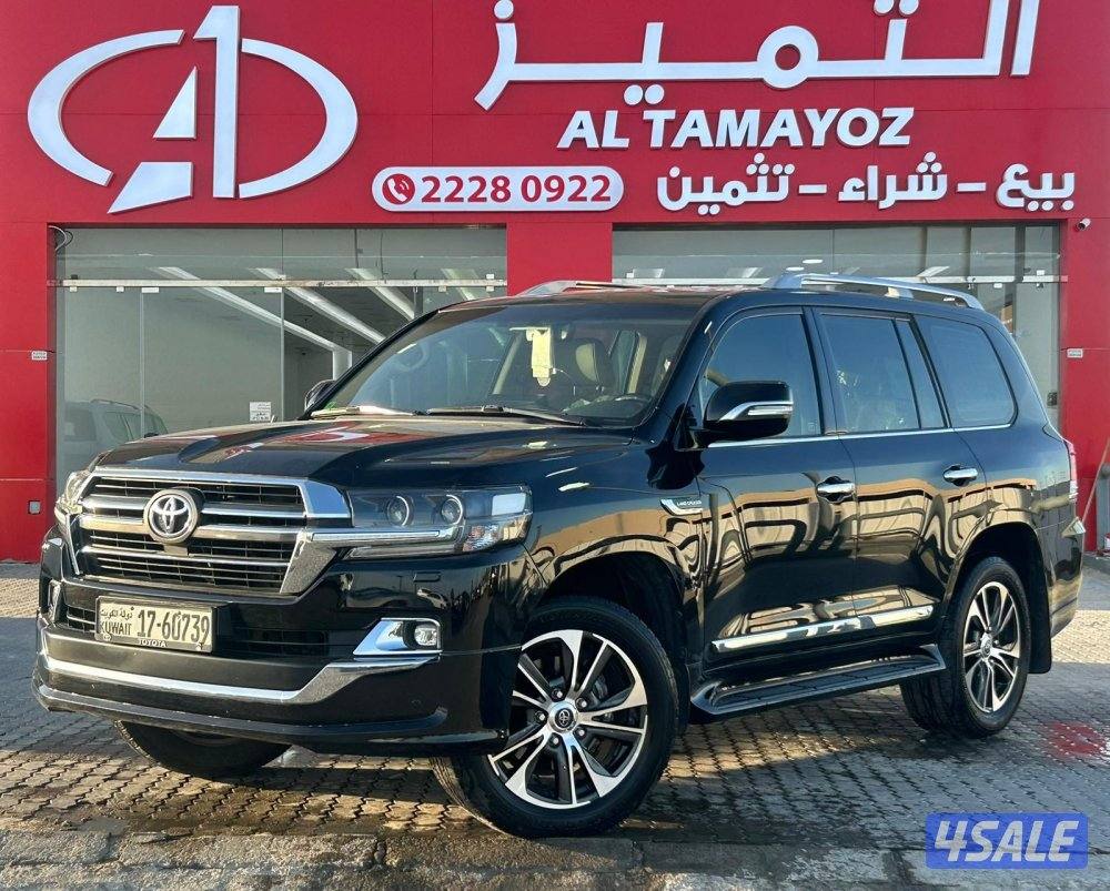 لاند كروزر GX.R-قراند تورينق .V8 موديل 2020 ماشى 176.000 k.m0