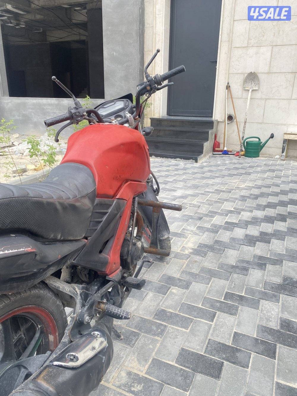 سيكل ناري هوندا المكينة الكبير قير عادي يحتاج لمسات بسيطة2