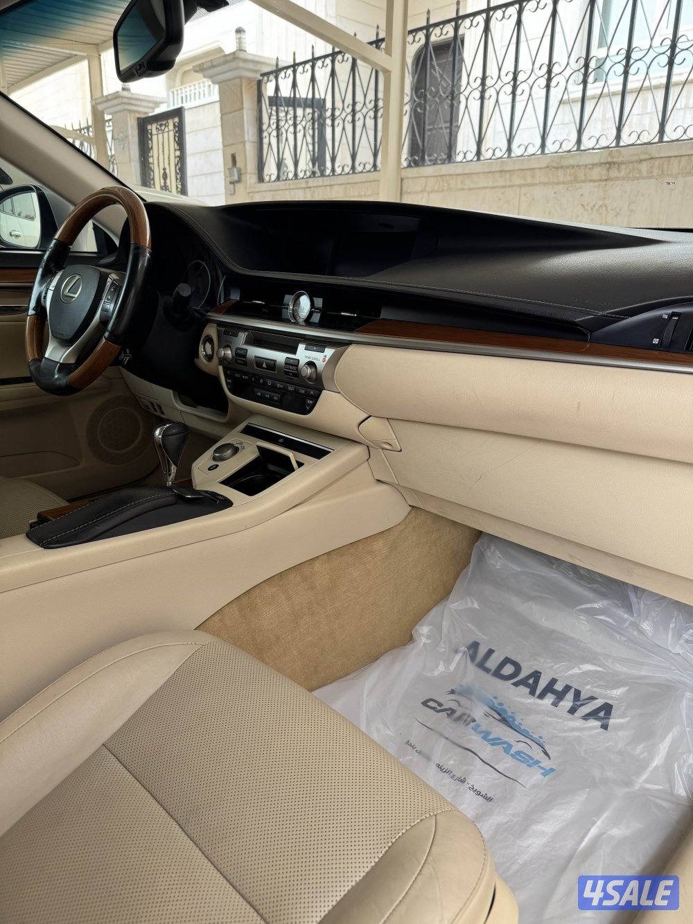 للبيع لكزس ٢٠١٤5