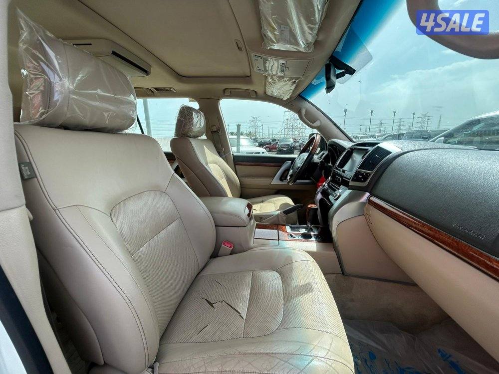 لاند كروزر VX.R - 5.7 V8  موديل 2013 ماشى 443.000 k.m  وارد الخليج .5
