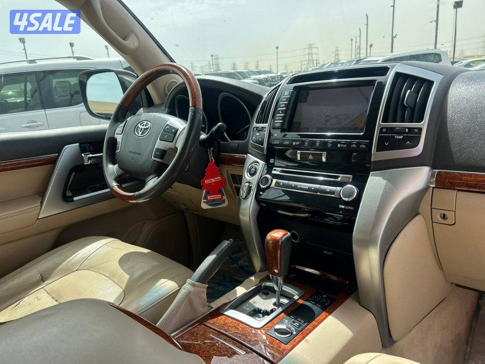 لاند كروزر VX.R - 5.7 V8  موديل 2013 ماشى 443.000 k.m  وارد الخليج .6