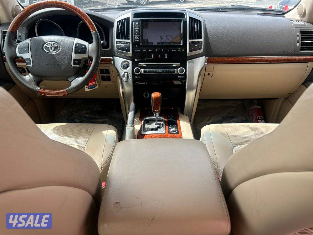 لاند كروزر VX.R - 5.7 V8  موديل 2013 ماشى 443.000 k.m  وارد الخليج .7