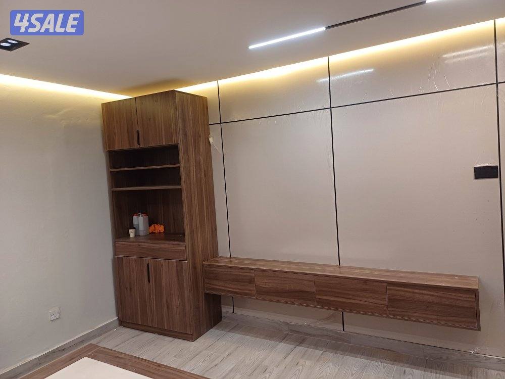 نجار لعمل جميع انواع الابواب والشراشيب والكبتات وصيانتها10