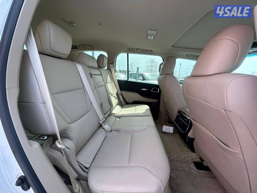 تويوتا لاند كروزر GX.R AEROs  twin turbo.V6 موديل 2025 ماشى 34.000 k.m4