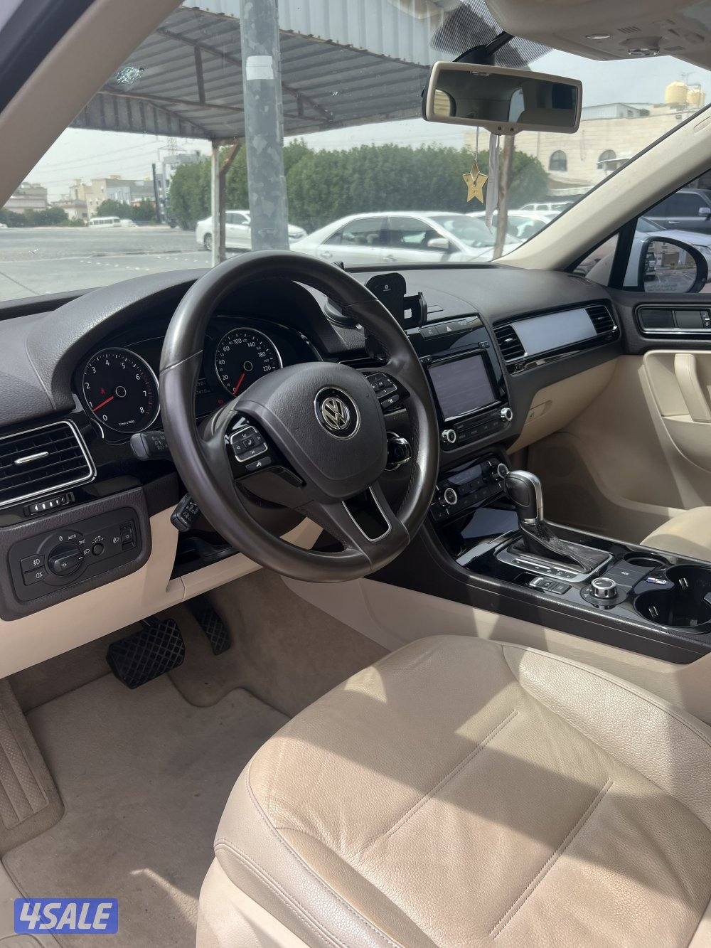 للبيع طوارق ٢٠١٤ فل اوبشن الموتر بحاله ممتازه شاصي جيد0