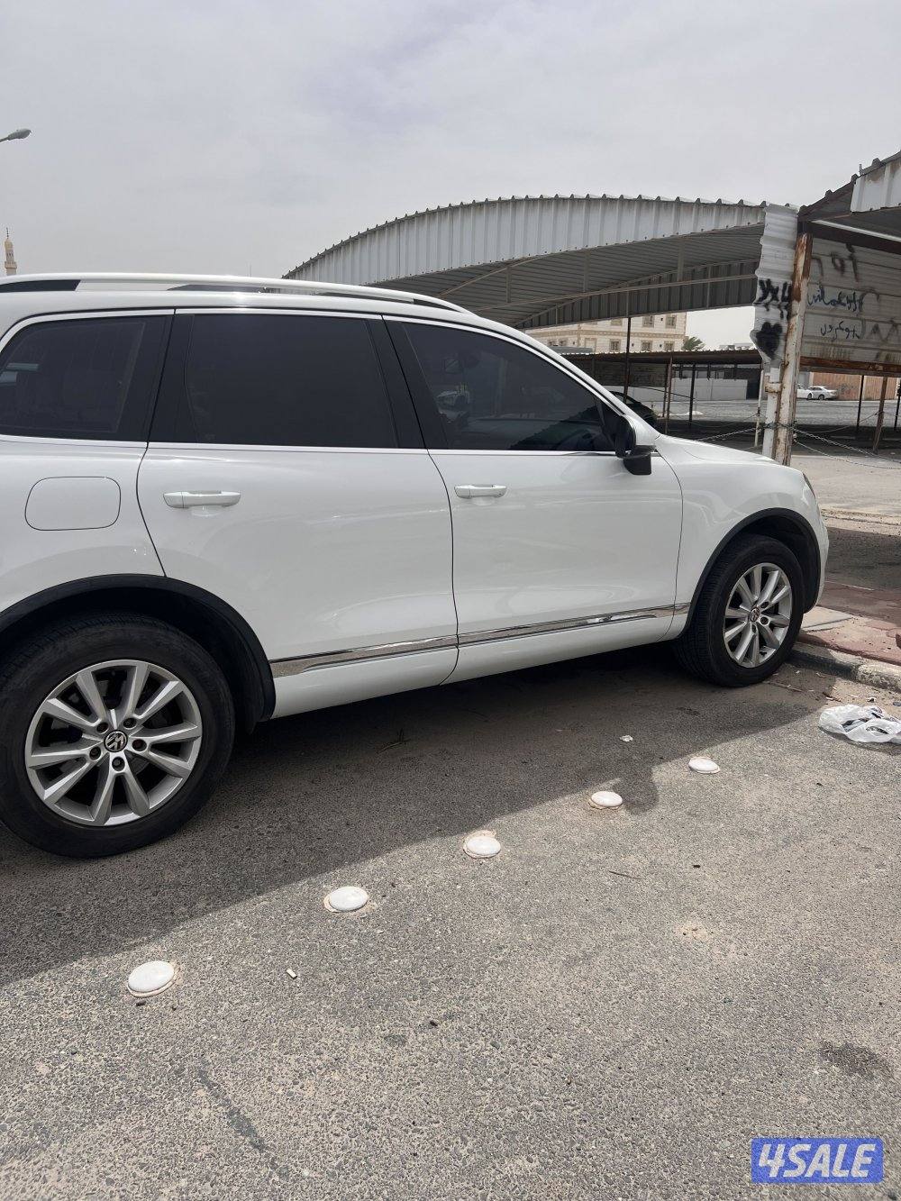 للبيع طوارق ٢٠١٤ فل اوبشن الموتر بحاله ممتازه شاصي جيد1