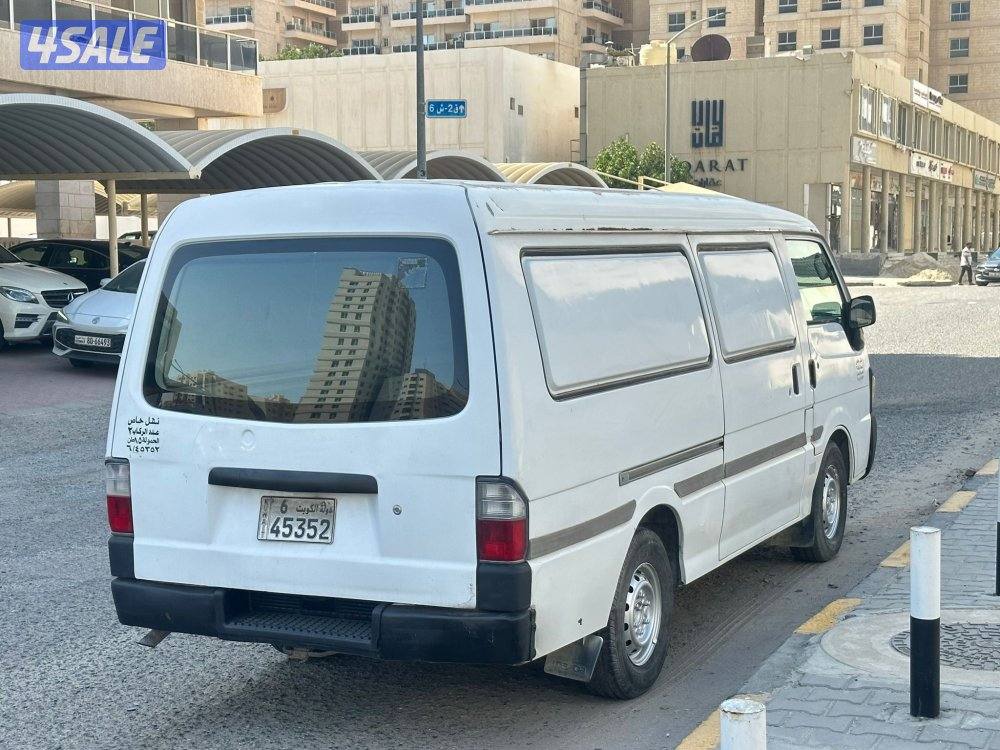 باص مازدا / 20064