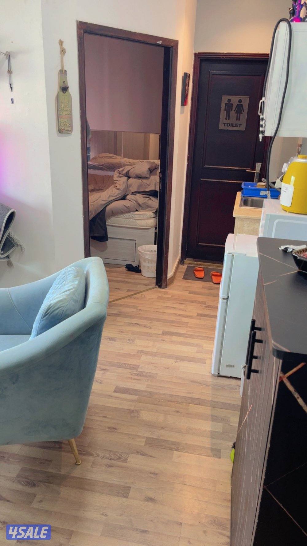 شقه خلو بالشعب البحري غرفه وصاله وبلكونه إطلاله بحريه مرتبه ومشطبه5