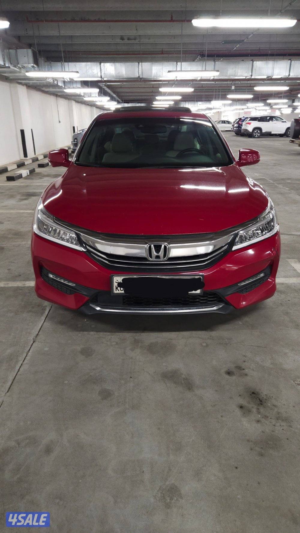 للبيع هوندا اكورد 2017 صبغ الوكاله6