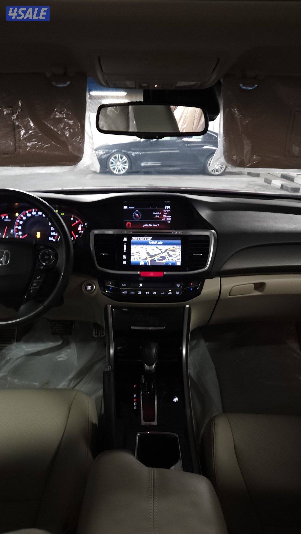 للبيع هوندا اكورد 2017 صبغ الوكاله8