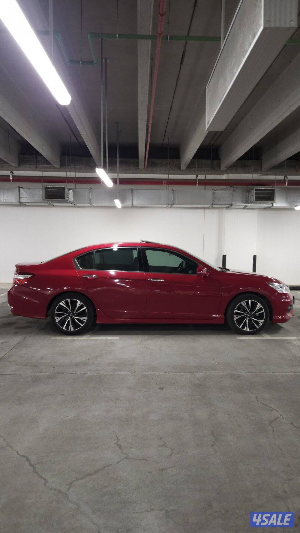 للبيع هوندا اكورد 2017 صبغ الوكاله9