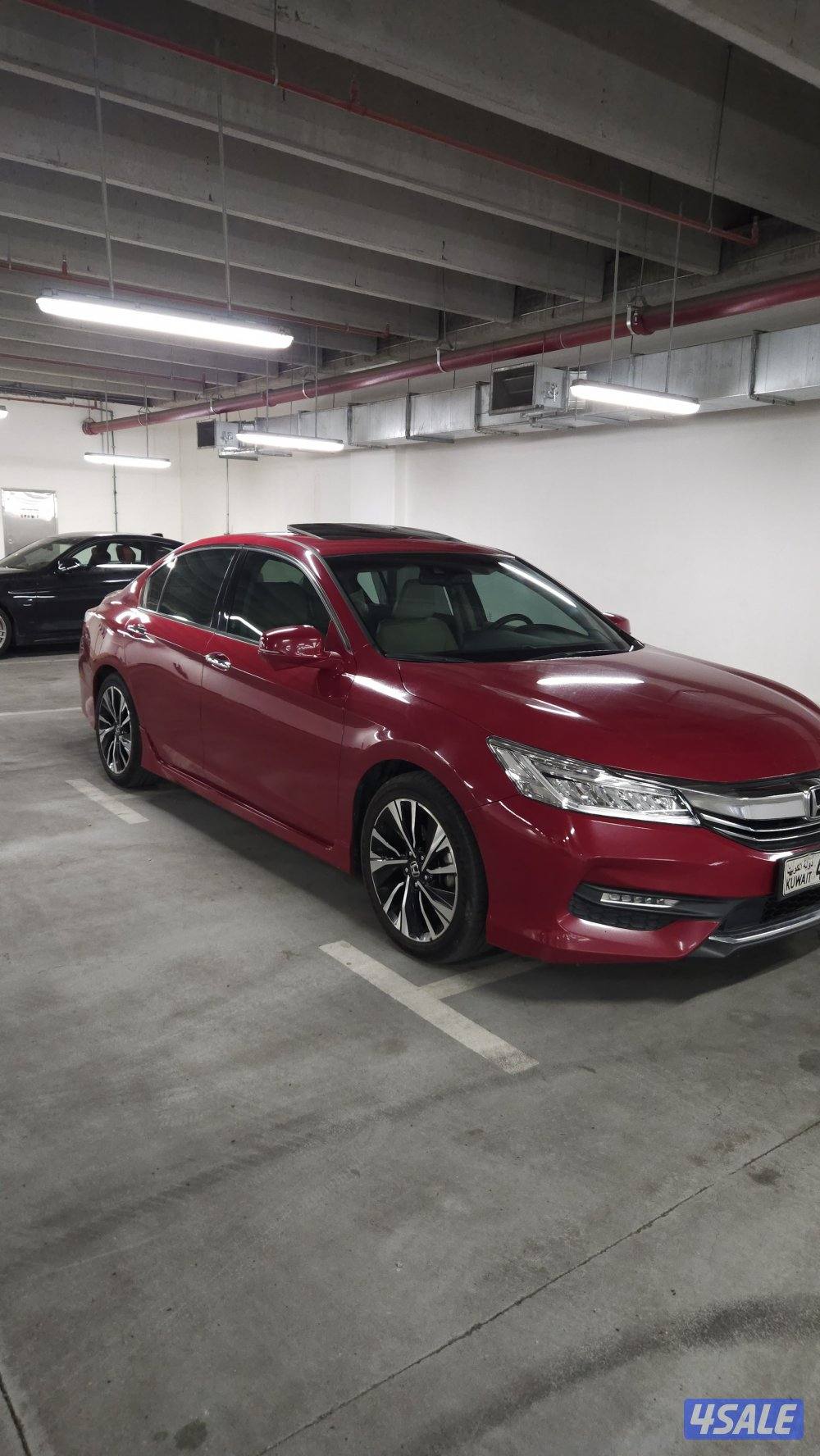 للبيع هوندا اكورد 2017 صبغ الوكاله10