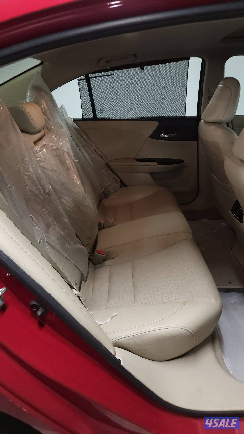 للبيع هوندا اكورد 2017 صبغ الوكاله11