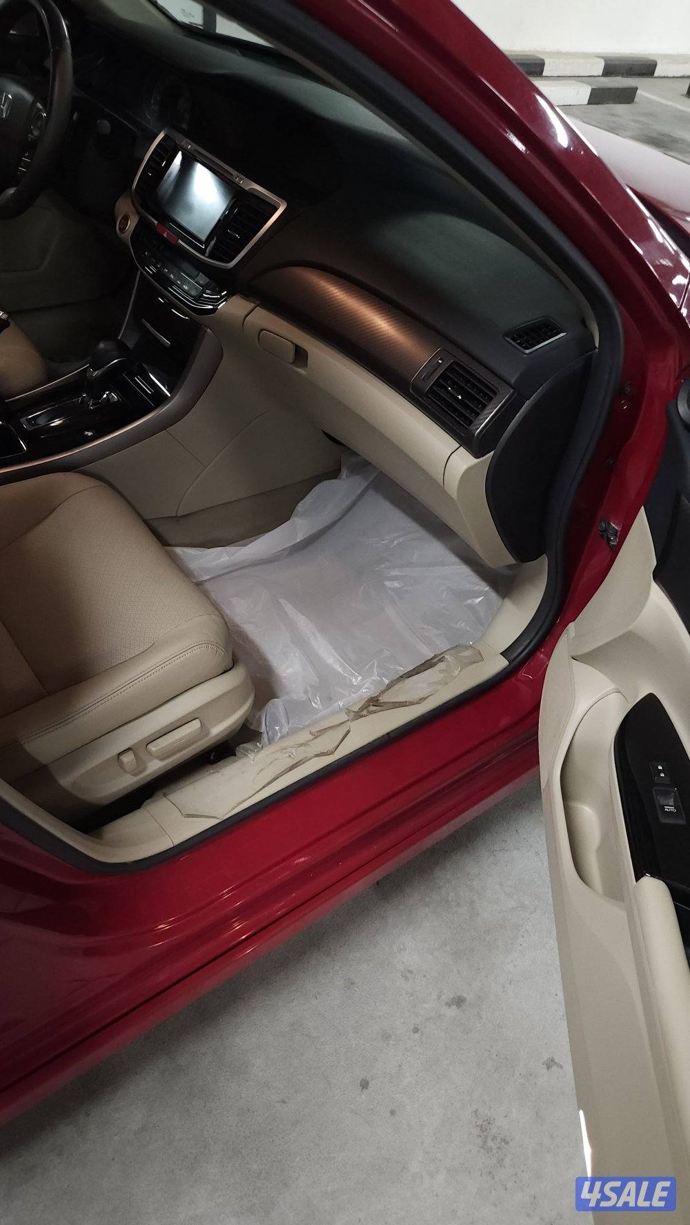 للبيع هوندا اكورد 2017 صبغ الوكاله12