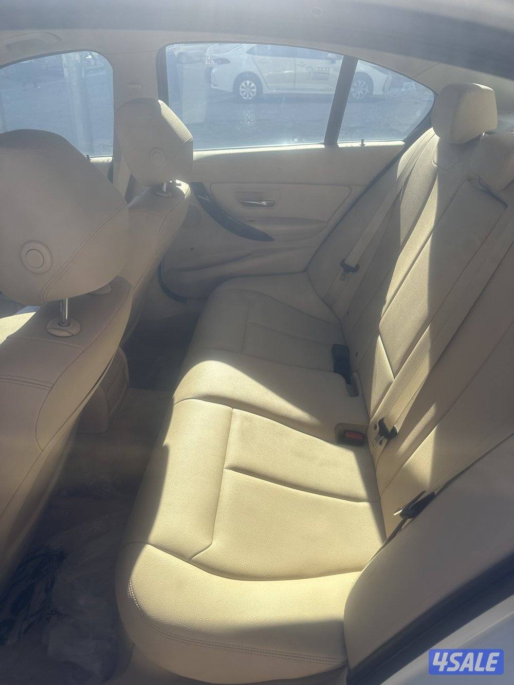 بي ام دبليو 320i موديل 2013 ماشي 160 الف 4 سليندر 2000cc تيربو1