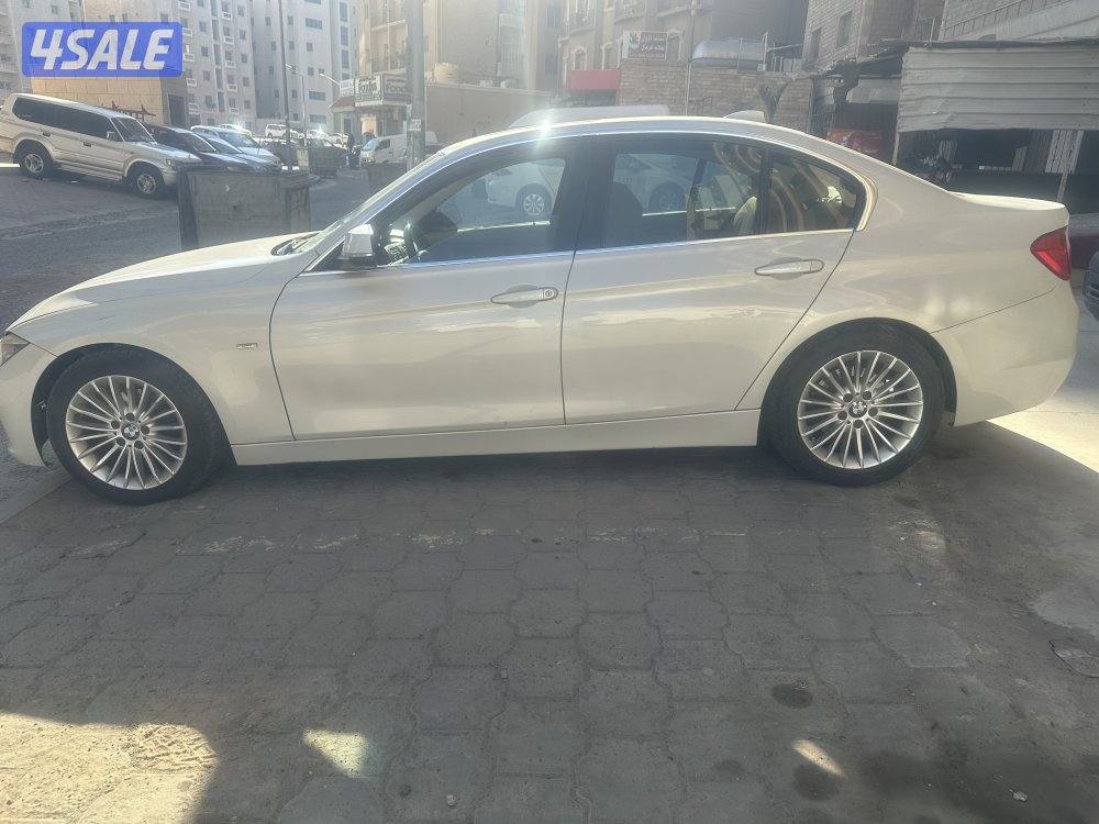 بي ام دبليو 320i موديل 2013 ماشي 160 الف 4 سليندر 2000cc تيربو2