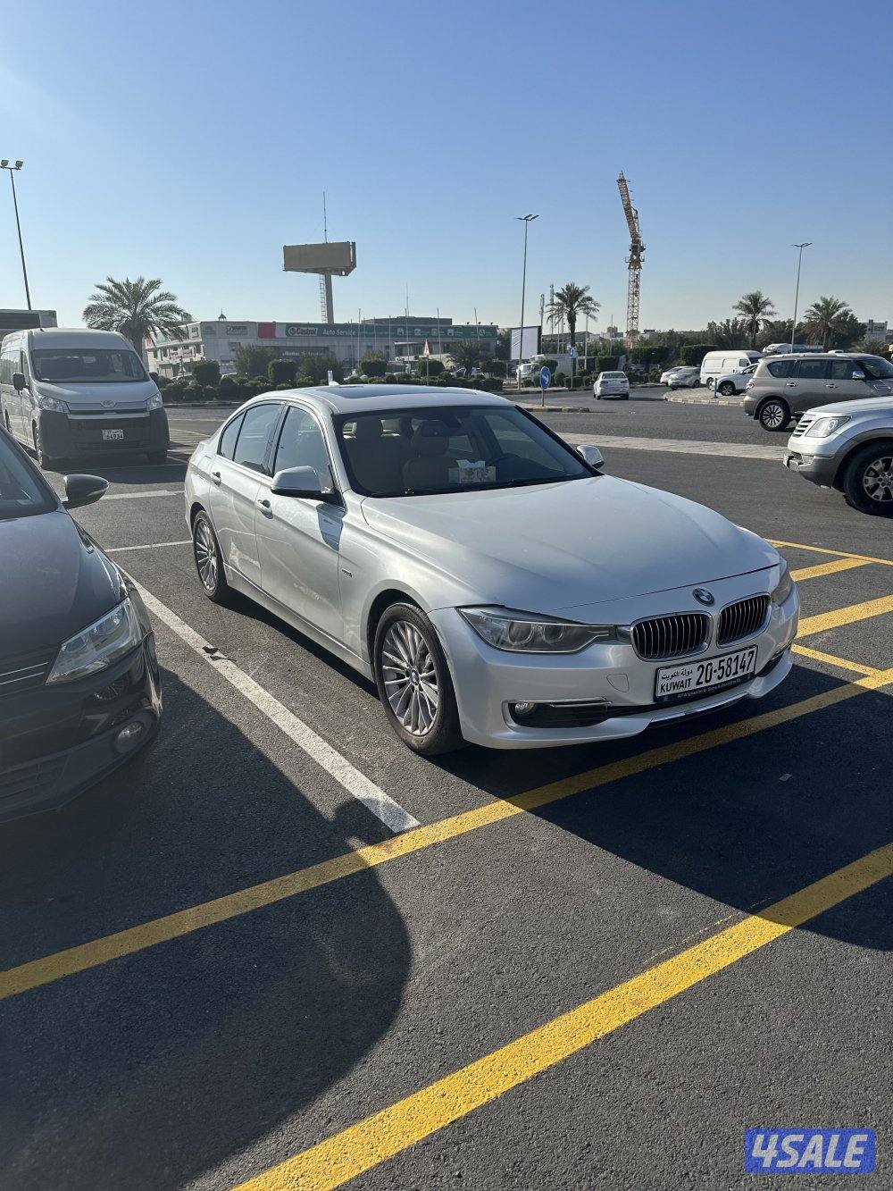 بي ام دبليو 320i موديل 2013 ماشي 160 الف 4 سليندر 2000cc تيربو8