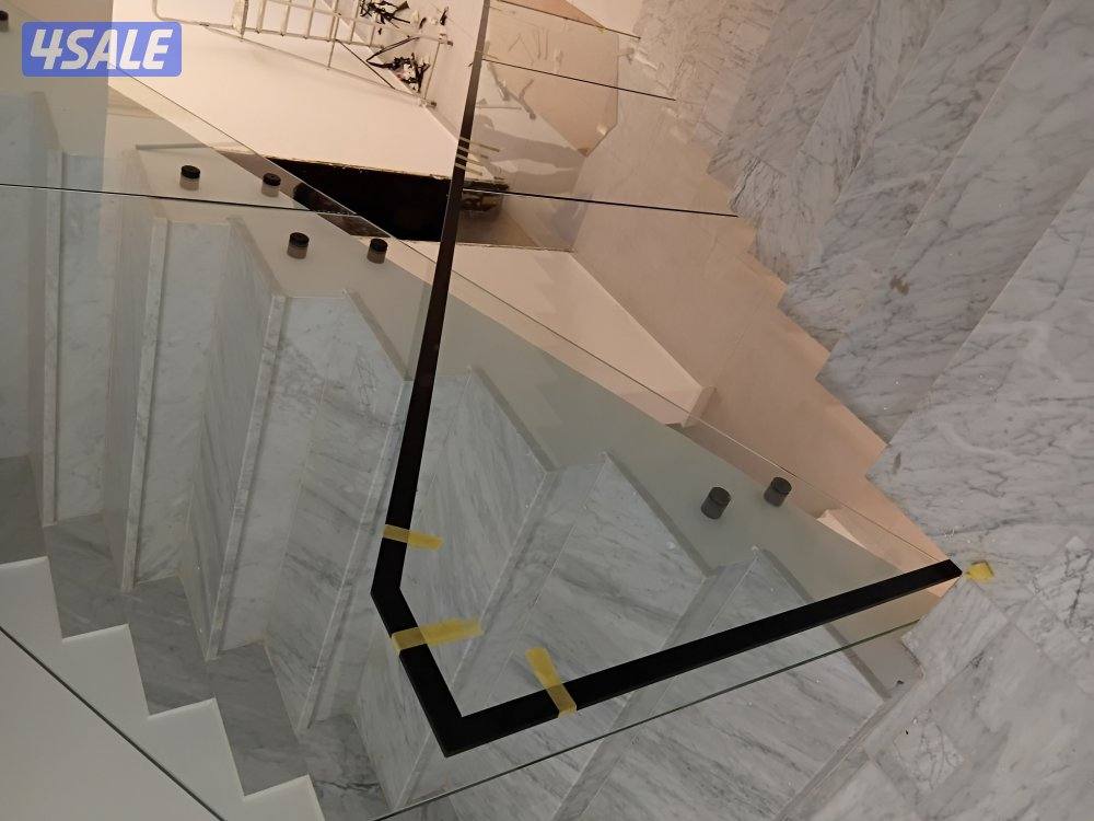 فني زجاج ومريا1