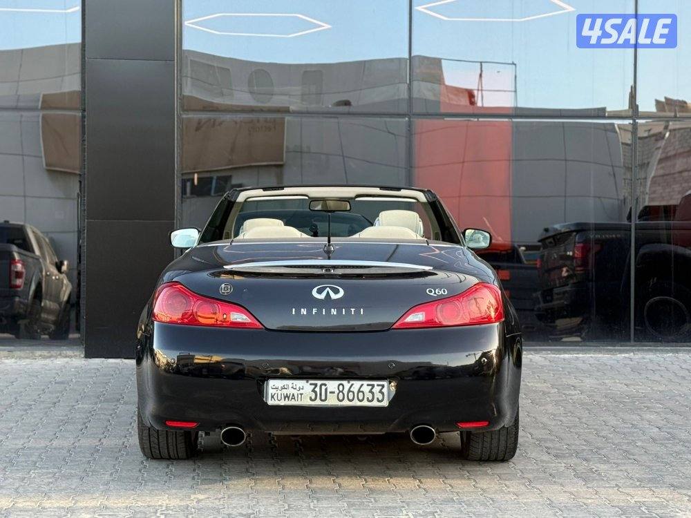 INFINITI Q60 _ 20155