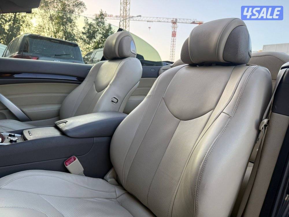 INFINITI Q60 _ 20158