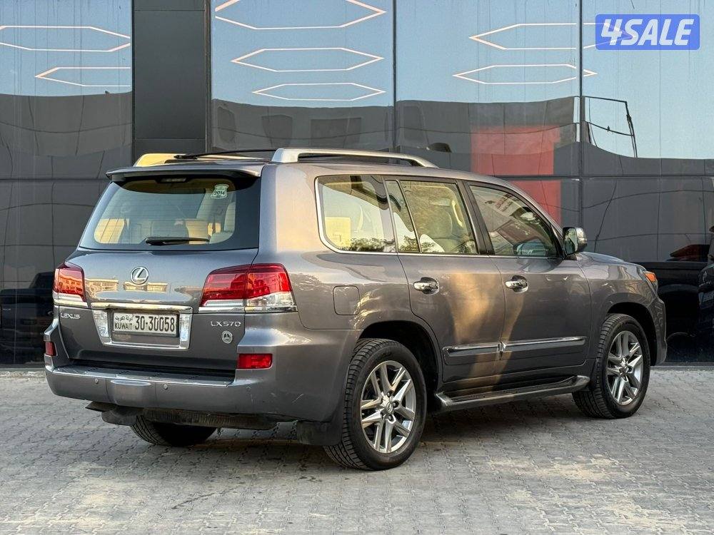 LEXUS LX570 _2014 صبغ الوكالة4