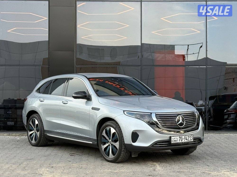 MERCEDES EQC400 4MATIC _2023 عداد 11 الف فقط0
