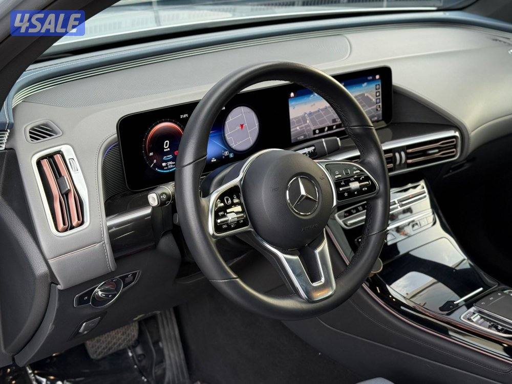 MERCEDES EQC400 4MATIC _2023 عداد 11 الف فقط7