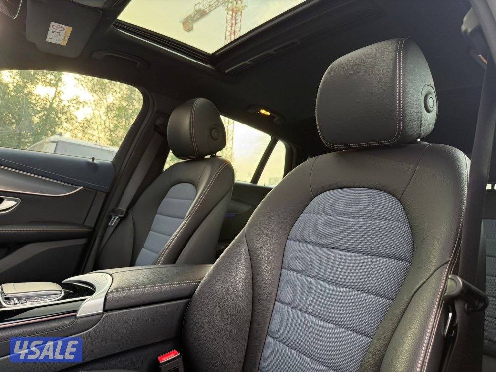 MERCEDES EQC400 4MATIC _2023 عداد 11 الف فقط8