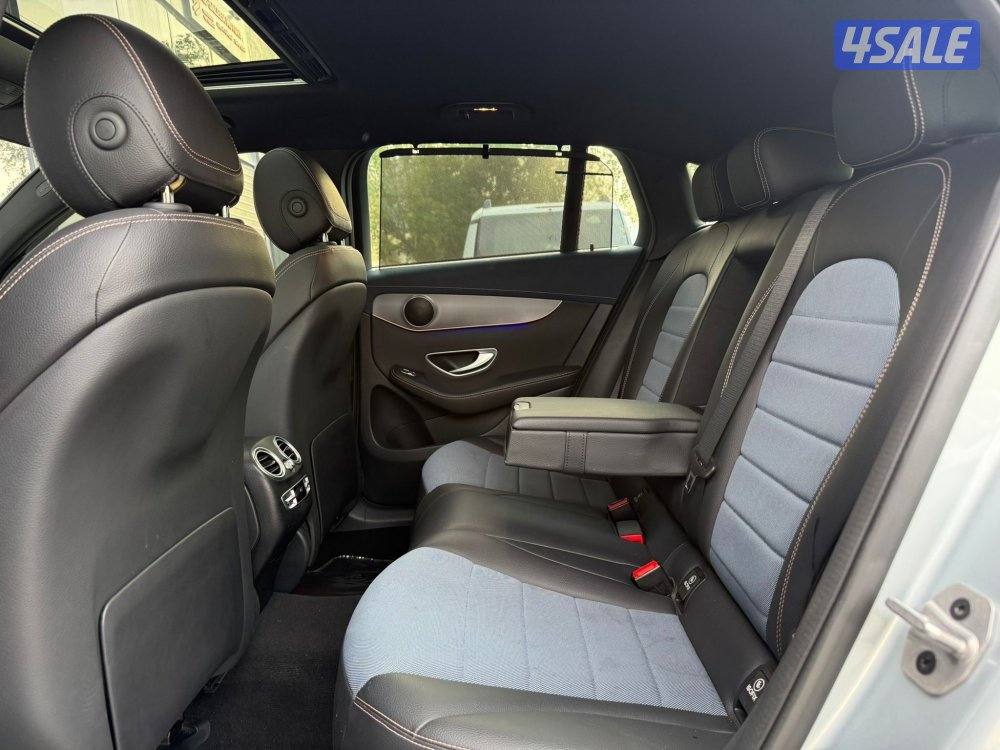 MERCEDES EQC400 4MATIC _2023 عداد 11 الف فقط9