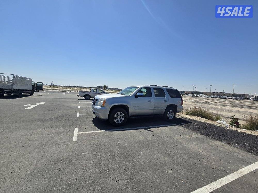 يوكن استعمال بيت سياره الوالد نظيف جدا ماشي ٣٥١ شرط الفحص داخل نظيف1