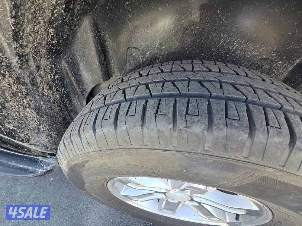 يوكن استعمال بيت سياره الوالد نظيف جدا ماشي ٣٥١ شرط الفحص داخل نظيف2