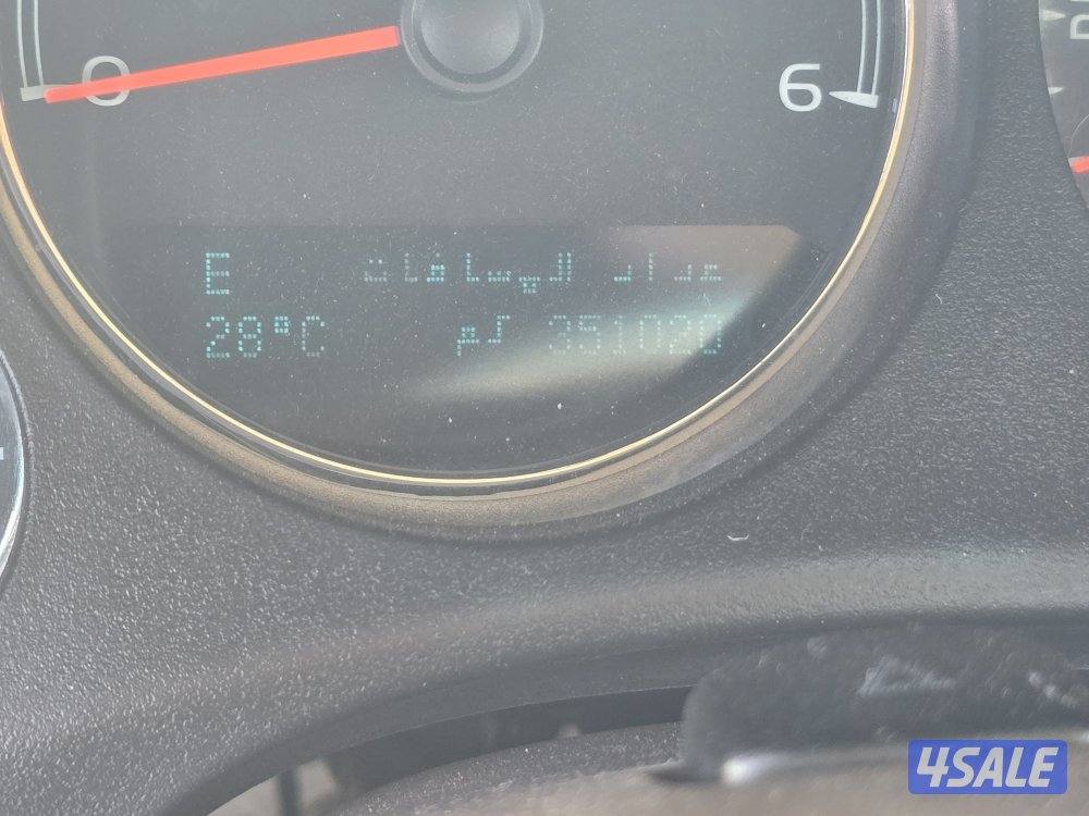 يوكن استعمال بيت سياره الوالد نظيف جدا ماشي ٣٥١ شرط الفحص داخل نظيف3