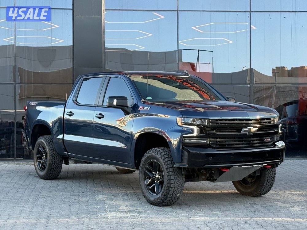 SILVERADO TRAIL BOSS Z71 _20210